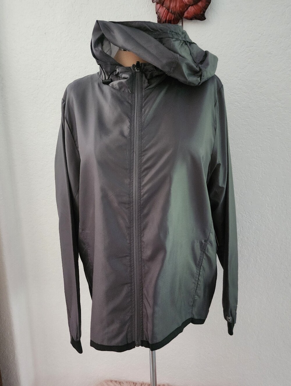 COLOSSEUM | Lightweight Hooded Windbreaker Jacket - Slate Gray